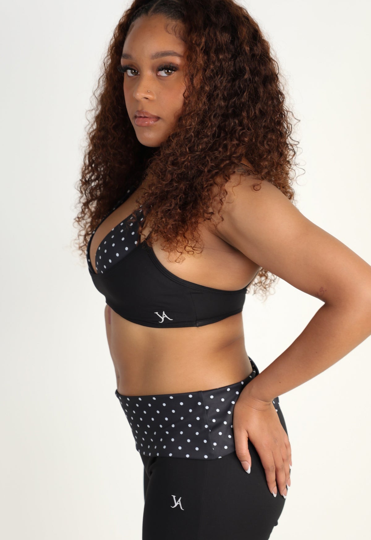 AMOURA Bra + Capri Set (PRE-ORDER)
